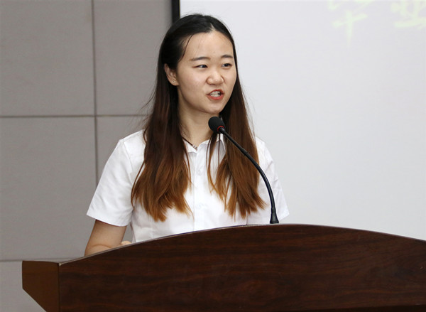 7668681f0b8640e8bb1b834a2889d28e.jpg 卢梦瑶.jpg