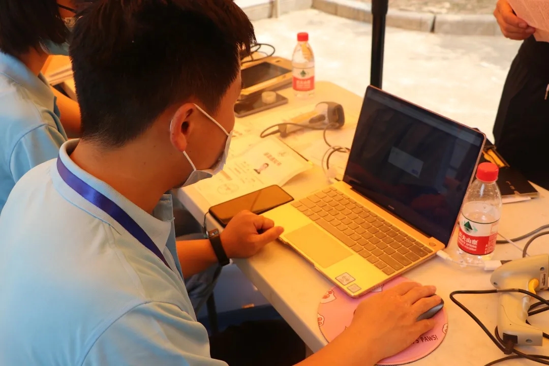 e08641f9c3b24efba3cc8e9f56d1fd9c.jpg e08641f9c3b24efba3cc8e9f56d1fd9c.jpg