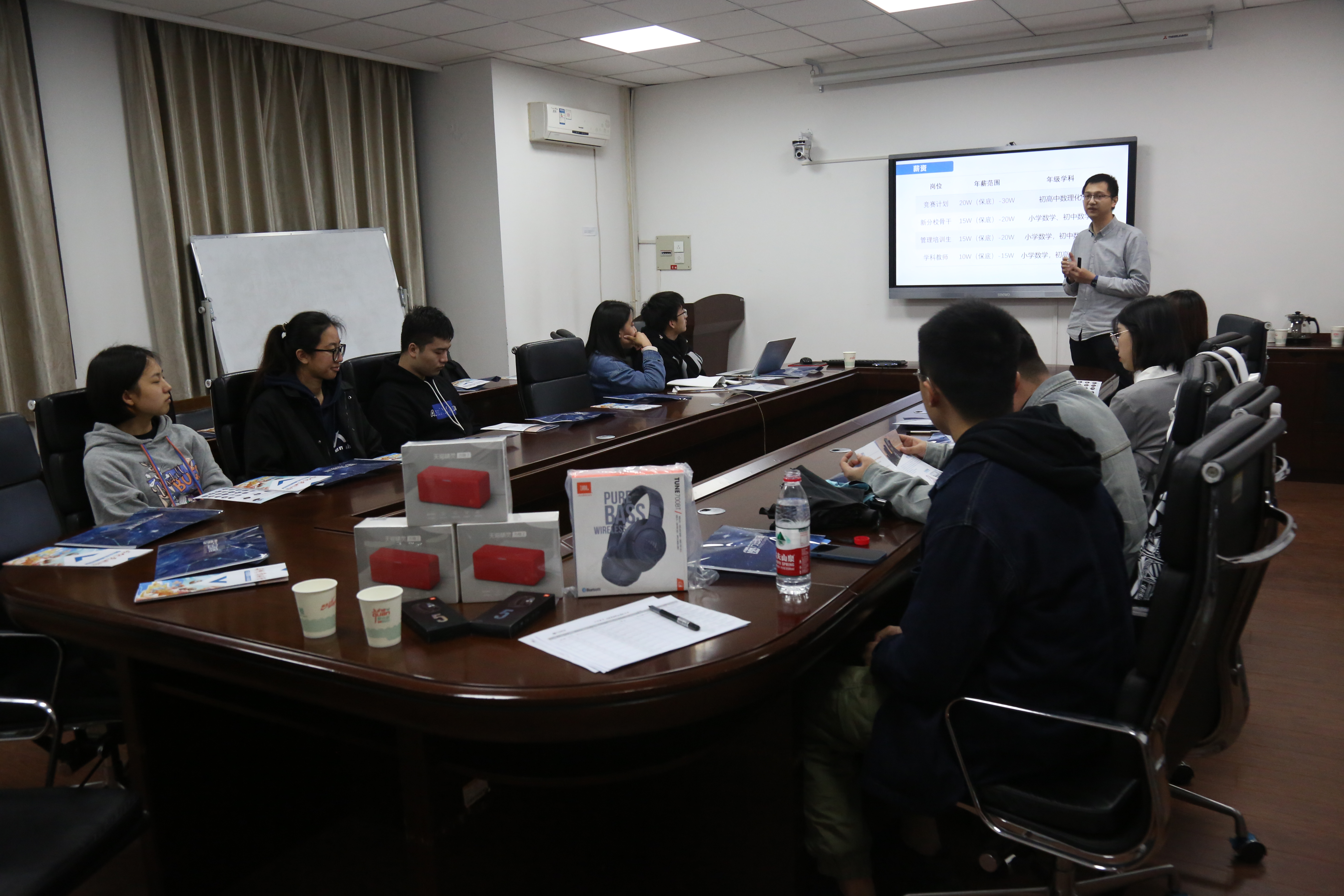 832eb0a6460544ebb3e39e4a76cd4307.jpg 832eb0a6460544ebb3e39e4a76cd4307.jpg