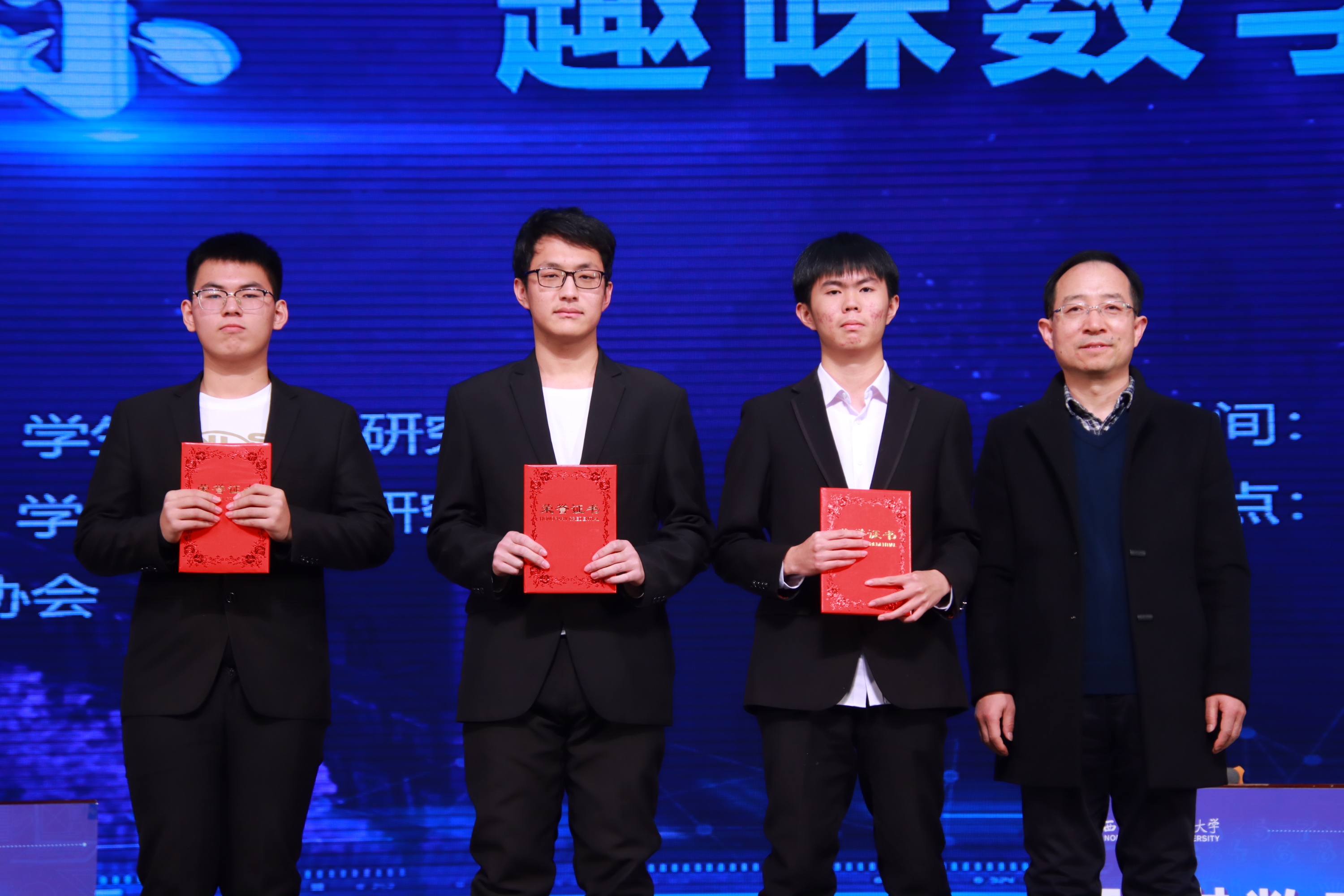 76a981ea486549399a90b1778de38b20.jpg 76a981ea486549399a90b1778de38b20.jpg